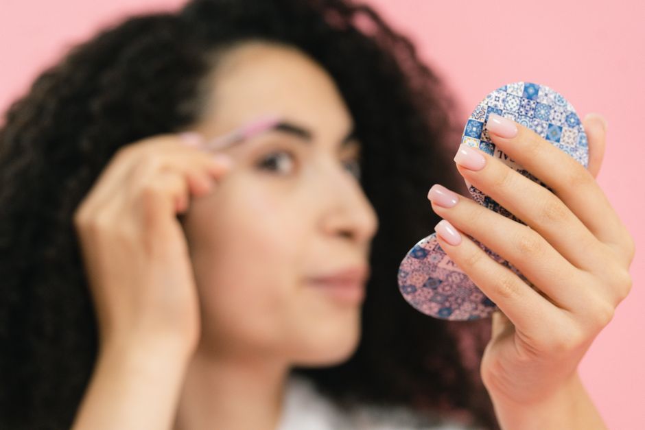 Brow Gel: The Two-Minute Face-Lifter
