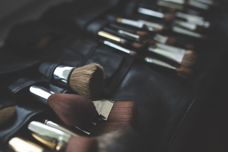 How to Refresh Your Look During the Workday