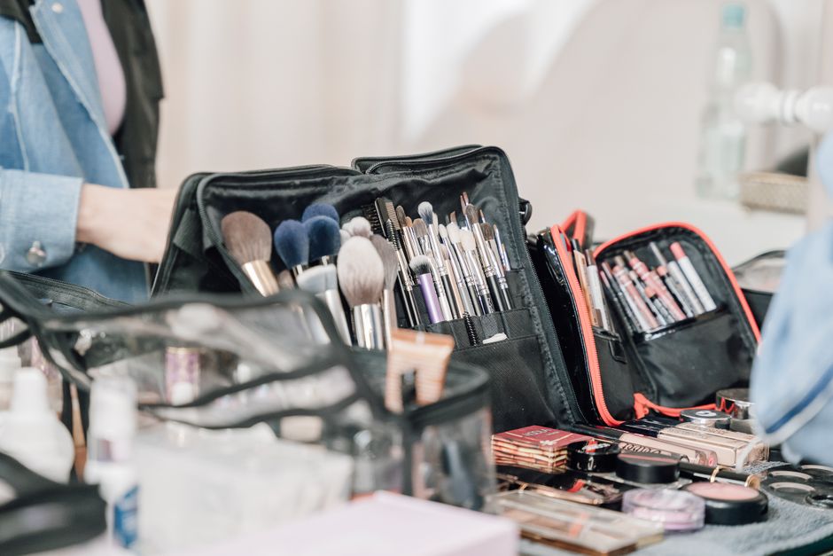 How to Refresh Your Look During the Workday